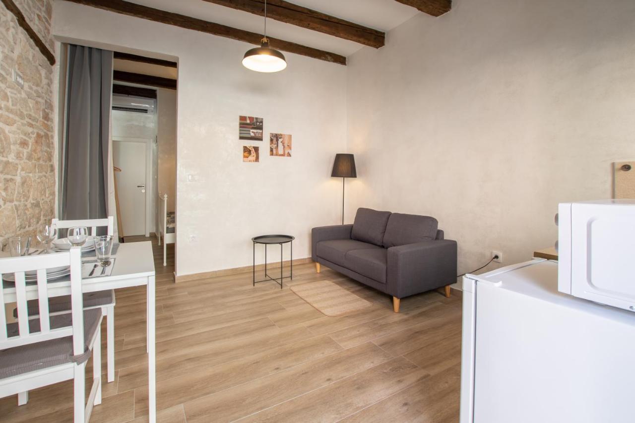 Apartments Nesatcium بولا المظهر الخارجي الصورة
