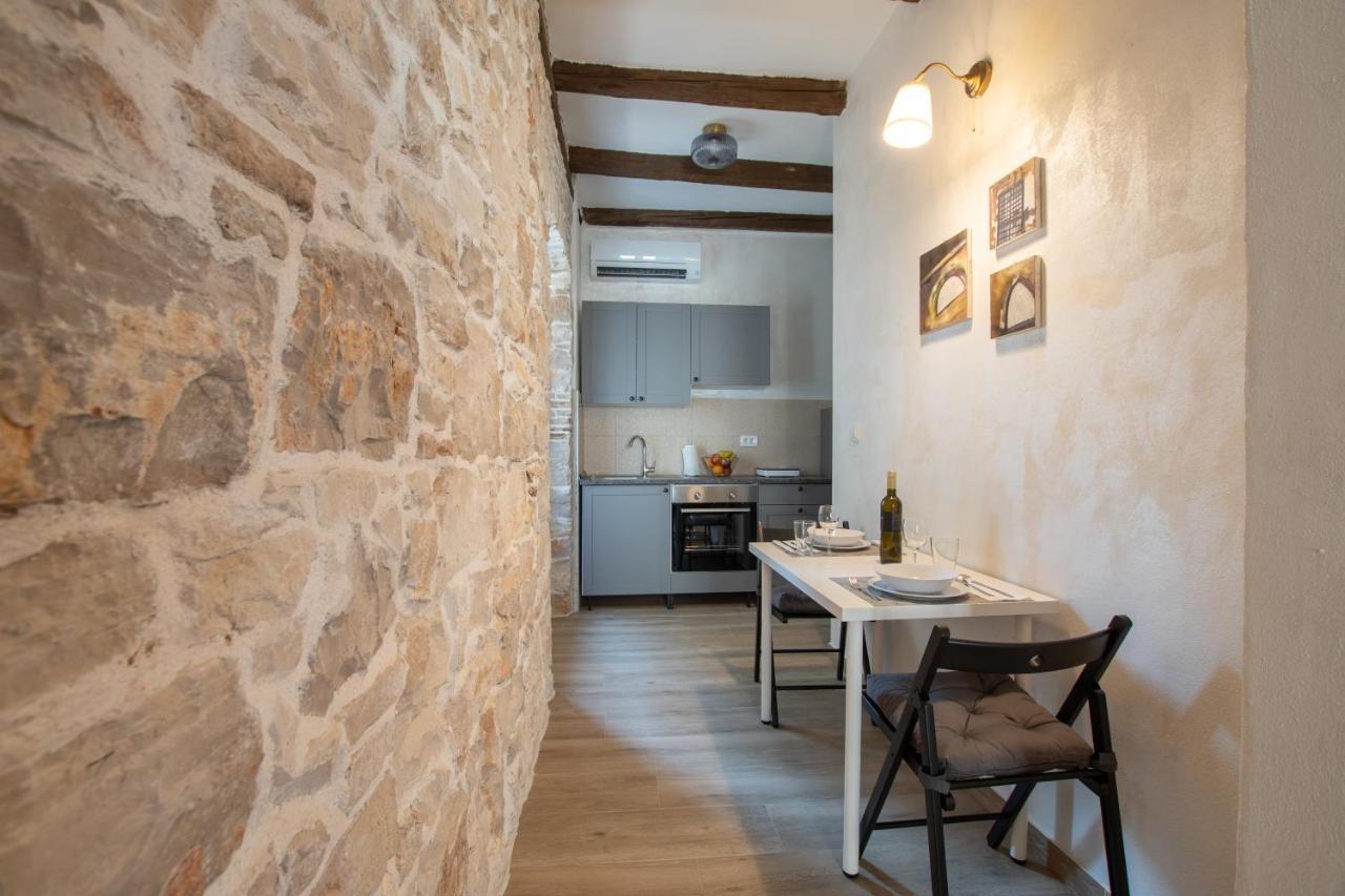 Apartments Nesatcium بولا المظهر الخارجي الصورة
