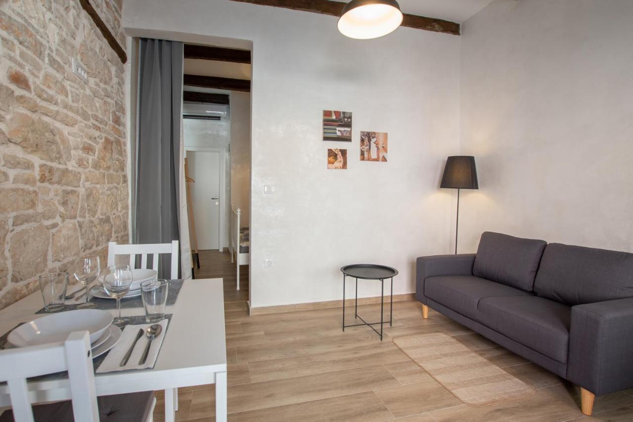 Apartments Nesatcium بولا المظهر الخارجي الصورة
