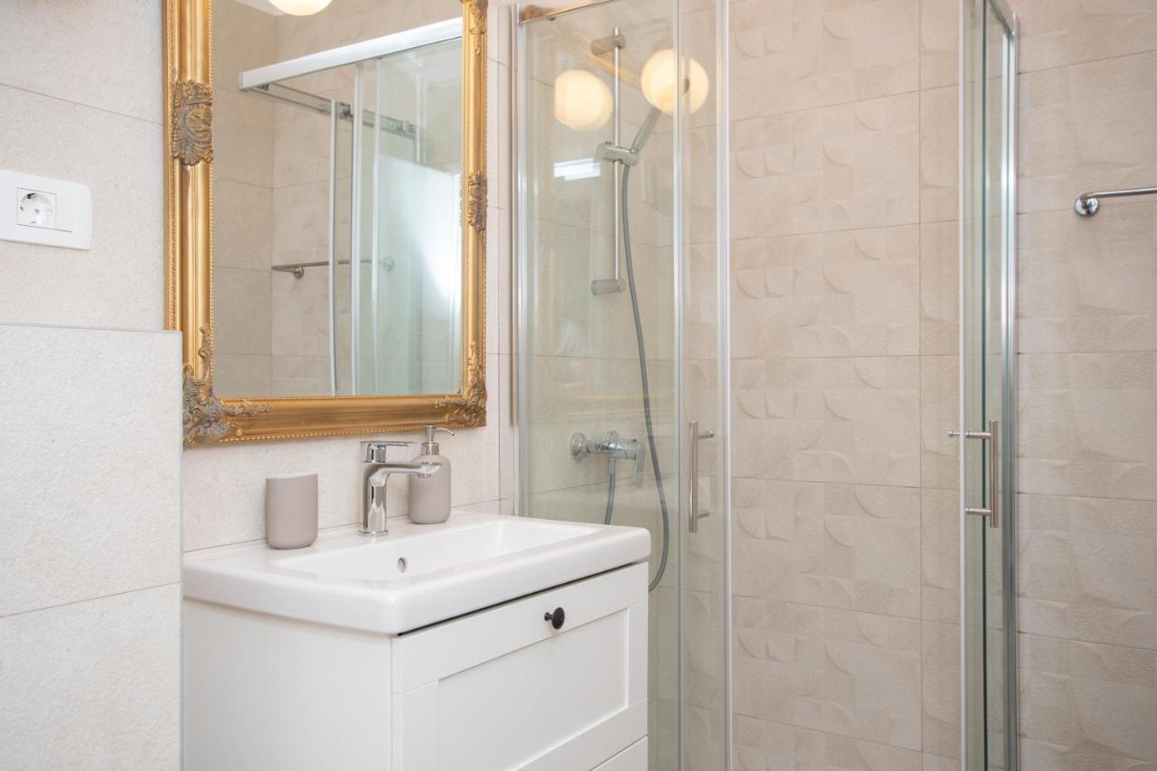 Apartments Nesatcium بولا المظهر الخارجي الصورة